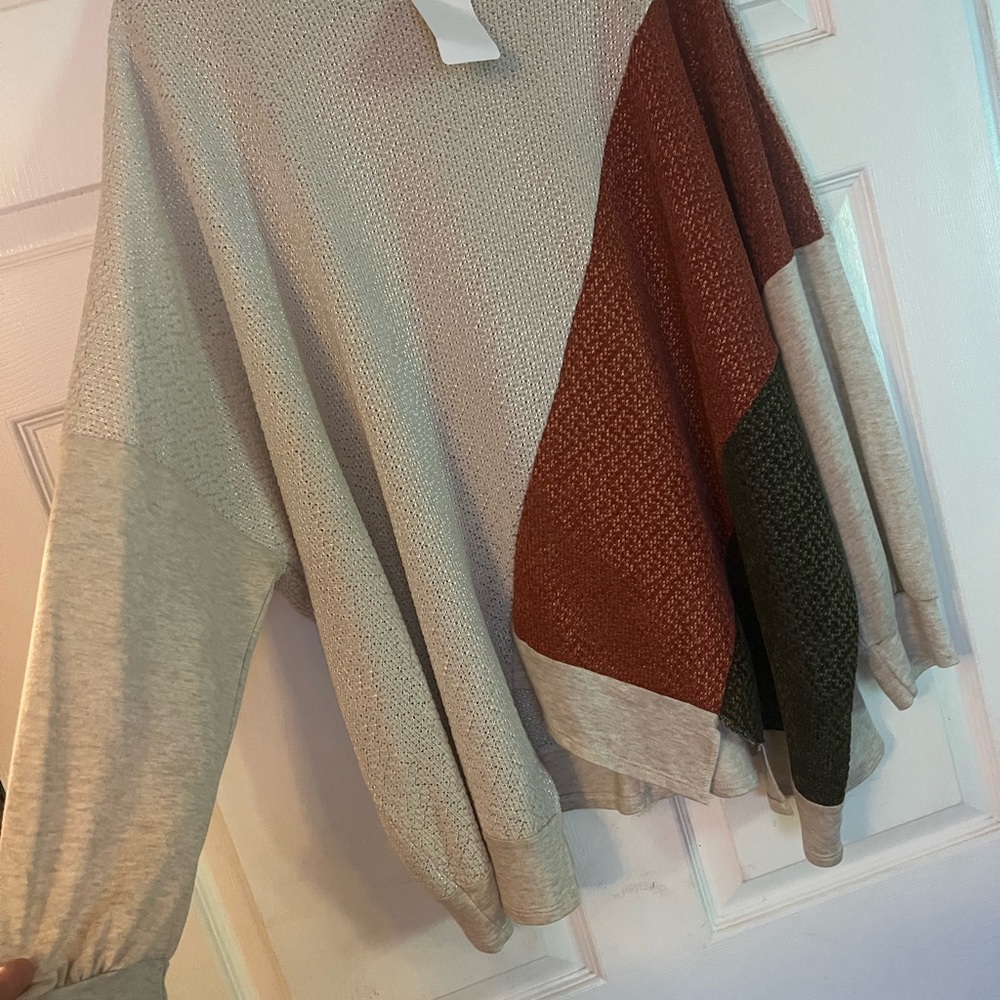 Boutique top - Picture 10 of 12